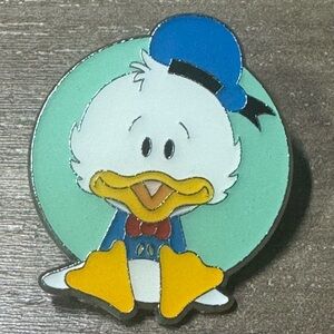 5/$25 Cutie Donald Duck Pin